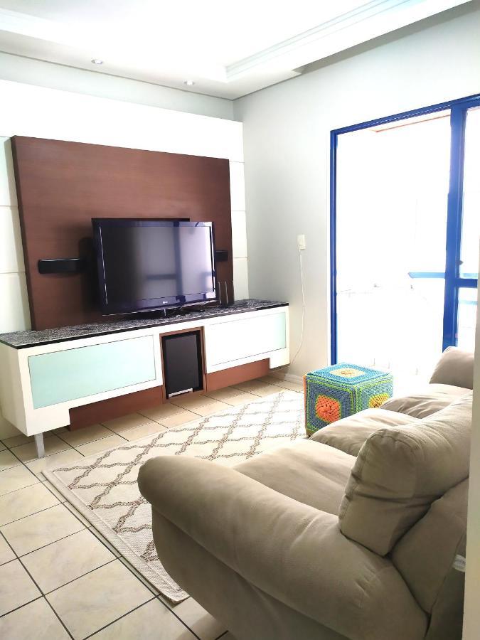 Agradavel Apto De 2 Quartos, 2 Banheiros, Sacada Com Churrasqueira, Garagem Privativa Em *